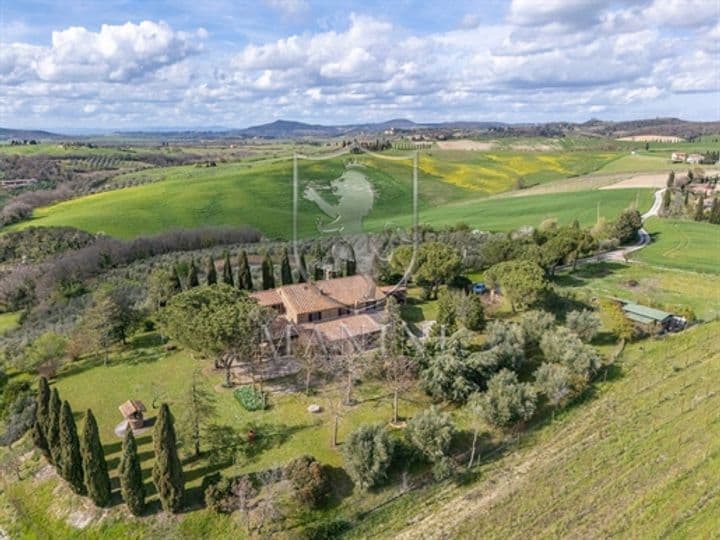 House for sale in Pienza, Italy - Image 4