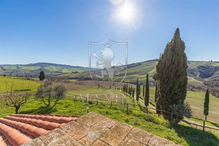 House for sale in Pienza, Italy - Image 5