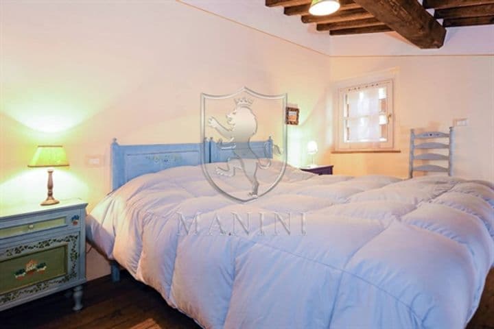 House for sale in Cortona, Italy