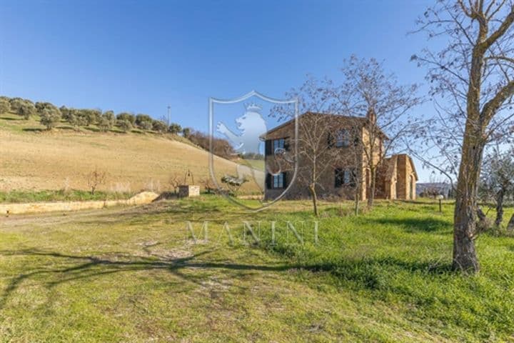 House for sale in Pienza, Italy - Image 9