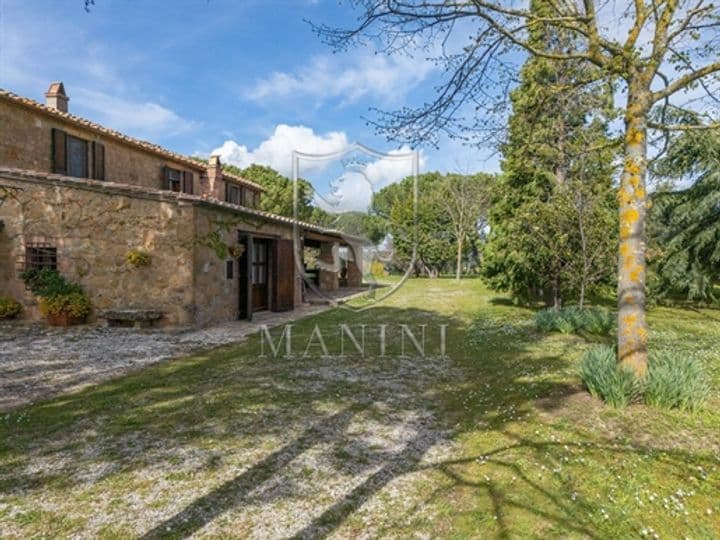 House for sale in Pienza, Italy - Image 8