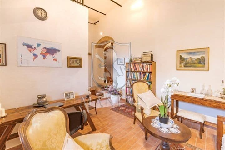 House for sale in Trequanda, Italy - Image 10