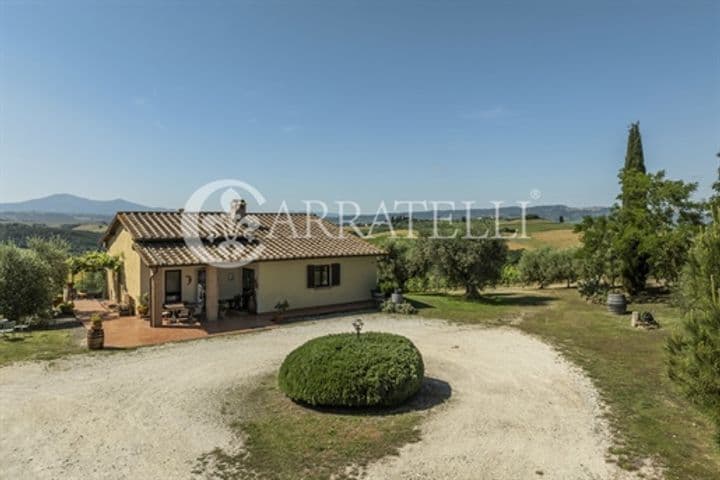 9 bedrooms house for sale in Montalcino, Italy