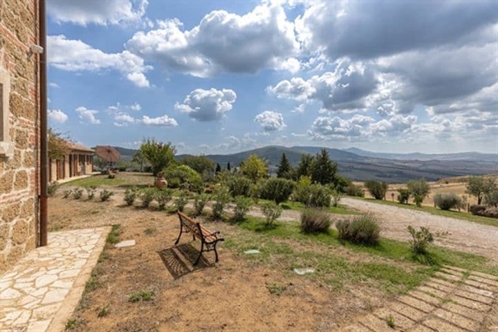 House for sale in Pienza, Italy - Image 7