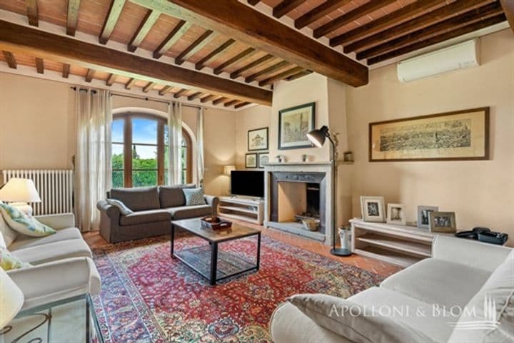 House for sale in Cortona, Italy - Image 7