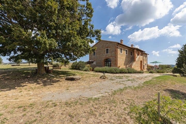 House for sale in Pienza, Italy - Image 5