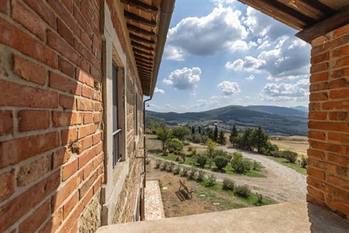 House for sale in Pienza, Italy - Image 6