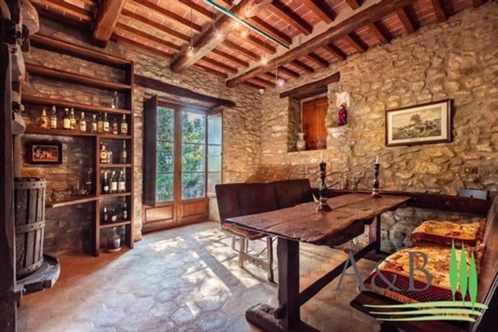 House for sale in Cortona, Italy - Image 11