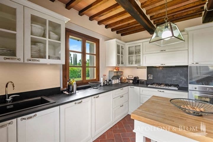 House for sale in Cortona, Italy - Image 12