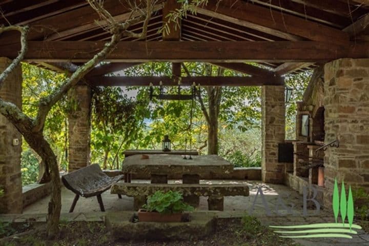 House for sale in Cortona, Italy - Image 7