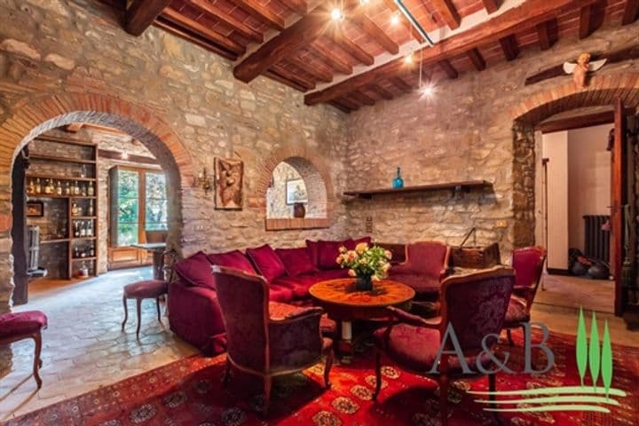 House for sale in Cortona, Italy - Image 9