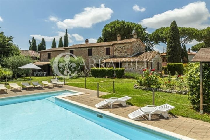 House for sale in Castiglione del Lago, Italy - Image 4