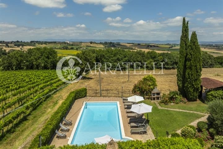 House for sale in Castiglione del Lago, Italy - Image 9