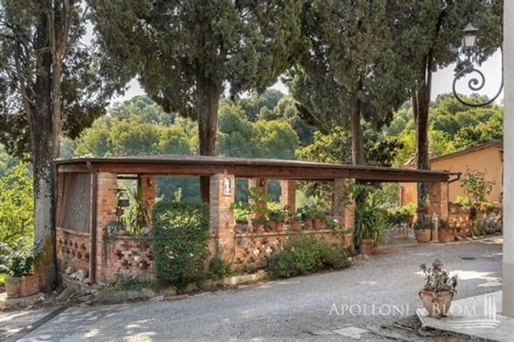 House for sale in Montepulciano, Italy - Image 7