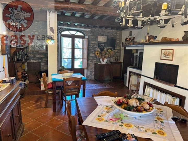 House for sale in Lucca, Italy - Image 8