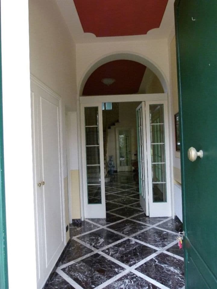 House for sale in Lucca, Italy - Image 7