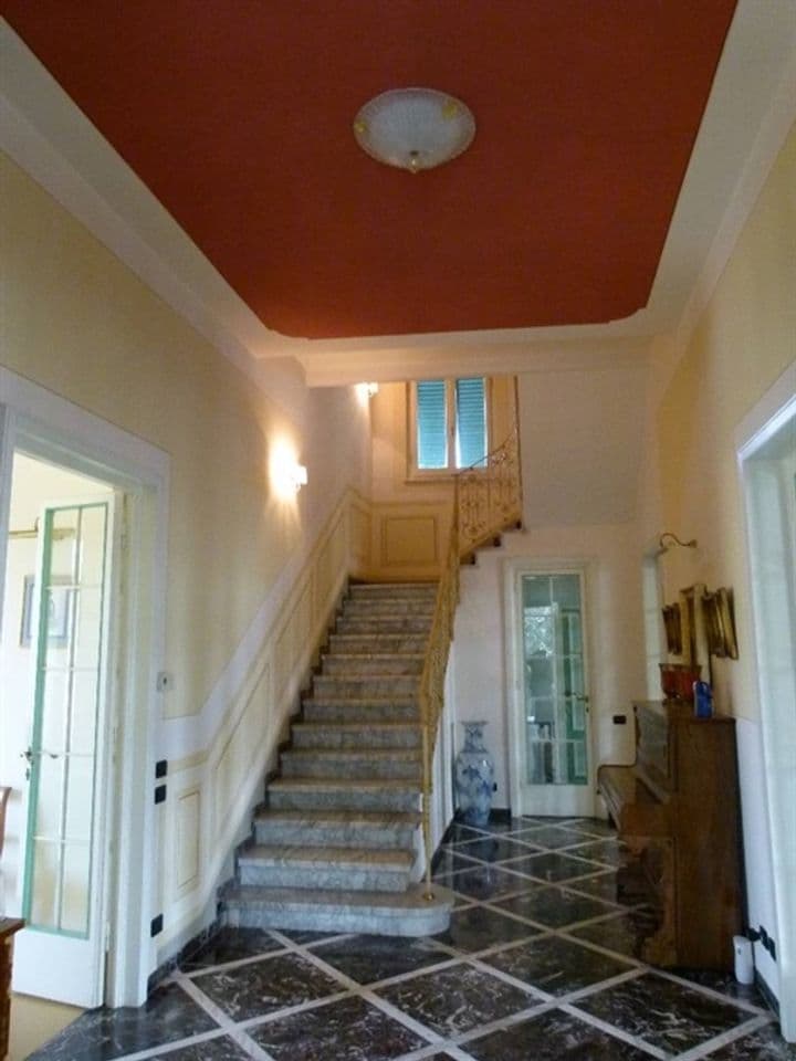 House for sale in Lucca, Italy - Image 8