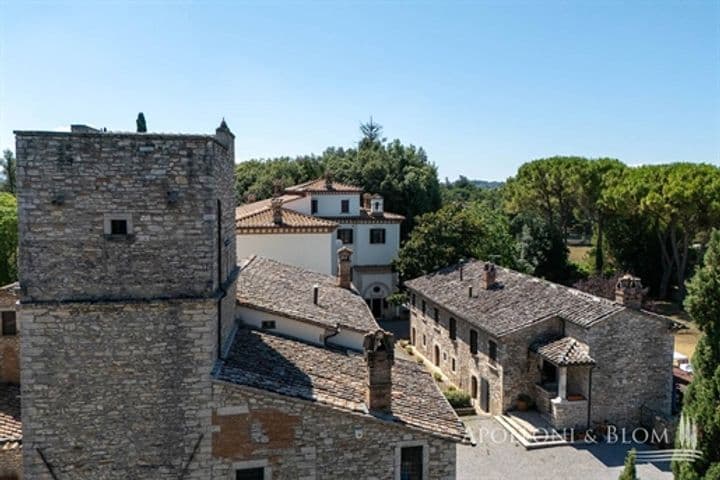 House for sale in Perugia, Italy - Image 9