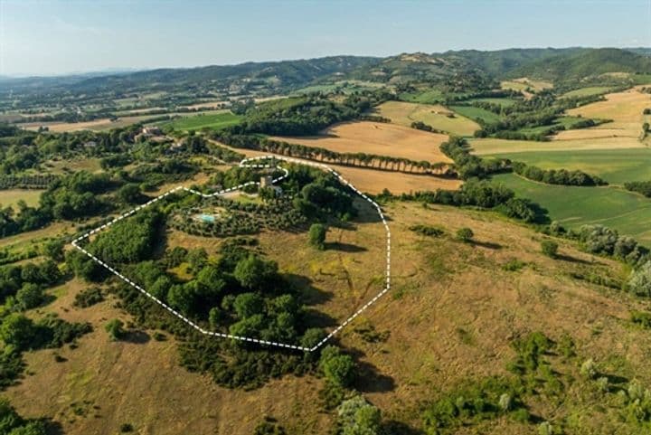 House for sale in Perugia, Italy - Image 2