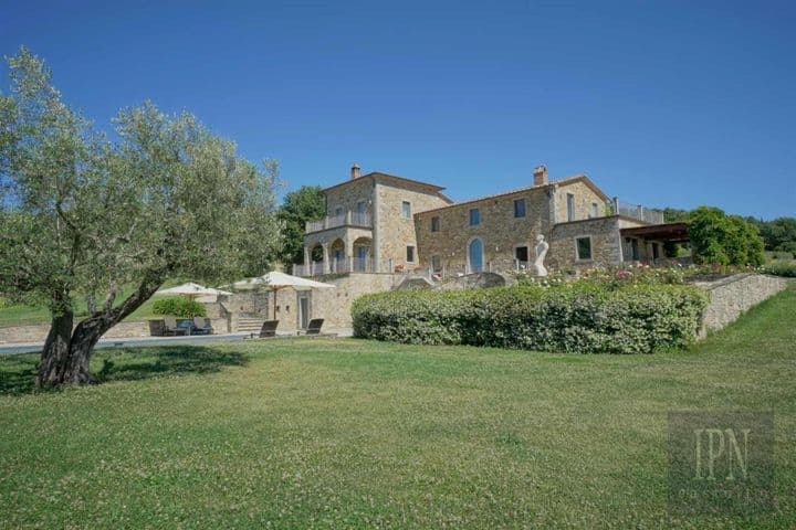 8 bedrooms other for sale in Lisciano Niccone, Italy - Image 2