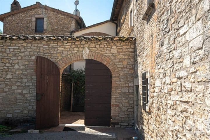 House for sale in Perugia, Italy - Image 10