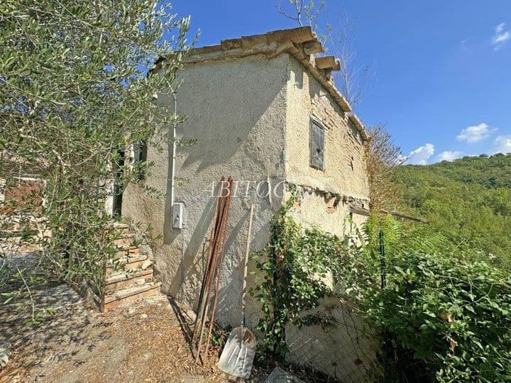 House for sale in Arcevia, Italy - Image 7