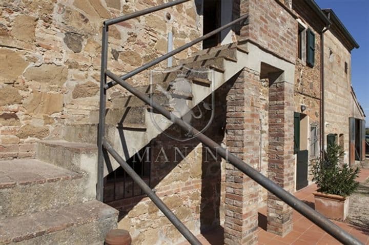 House for sale in Torrita di Siena, Italy - Image 6