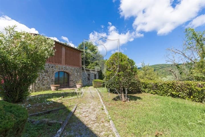 House for sale in Radda in Chianti, Italy - Image 3