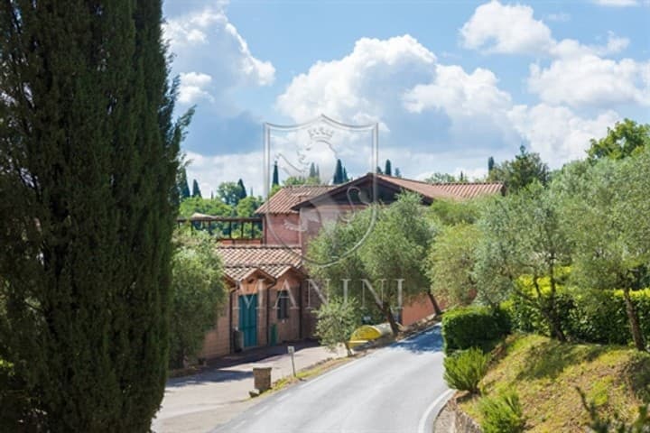 House for sale in Radda in Chianti, Italy - Image 4