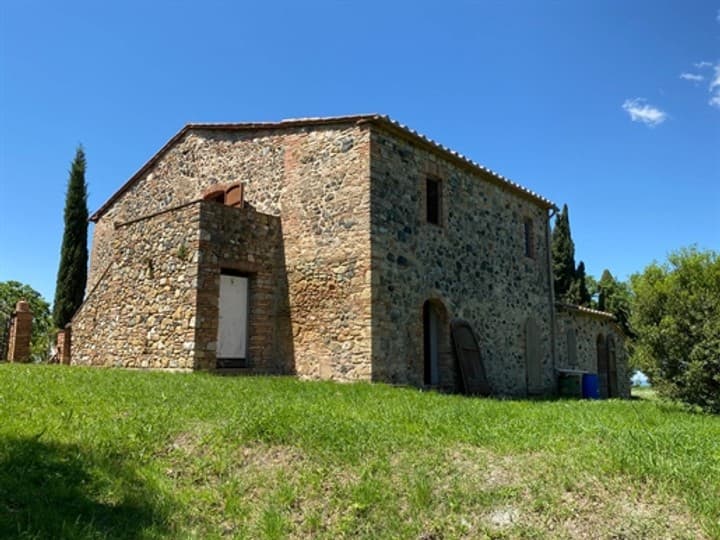 House for sale in Pomarance, Italy - Image 13