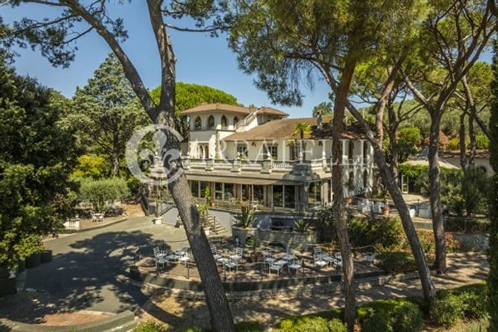 8 bedrooms house for sale in Passignano sul Trasimeno, Italy - Image 3