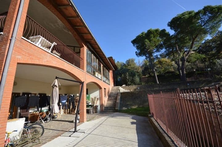 House for sale in Montepulciano, Italy - Image 7