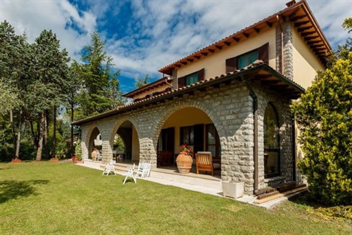 House for sale in Cetona, Italy - Image 6