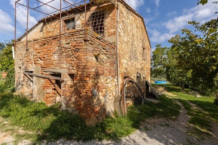 House for sale in Montepulciano, Italy - Image 8