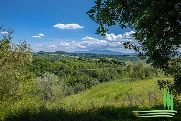 House for sale in Asciano, Italy - Image 9