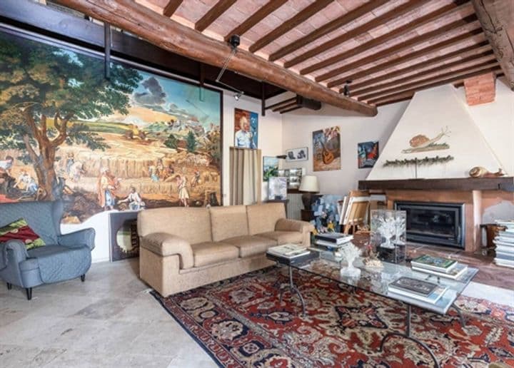 House for sale in Siena, Italy - Image 3