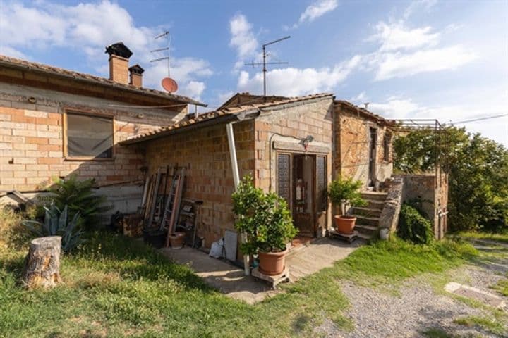 House for sale in Montepulciano, Italy - Image 6