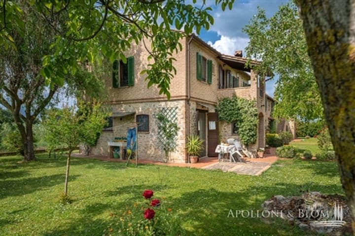 House for sale in Castiglione del Lago, Italy - Image 5