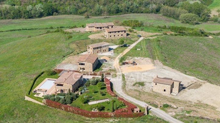 4 bedrooms house for sale in Montalcino, Italy - Image 4