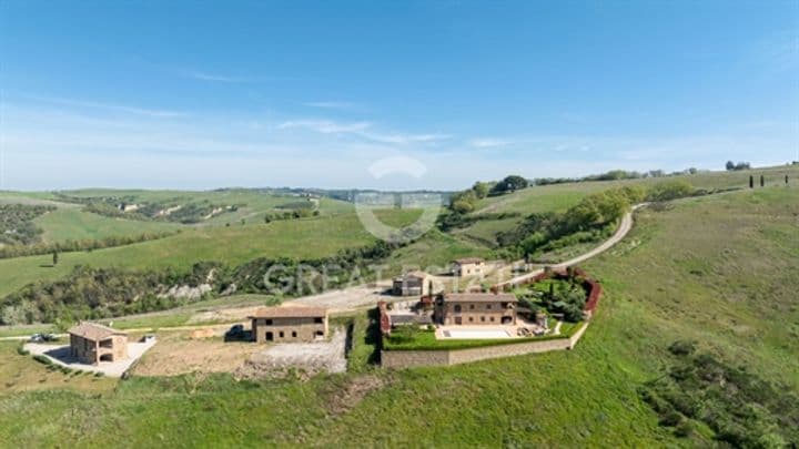 4 bedrooms house for sale in Montalcino, Italy - Image 3