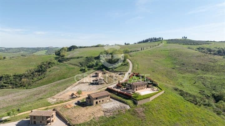 4 bedrooms house for sale in Montalcino, Italy - Image 2