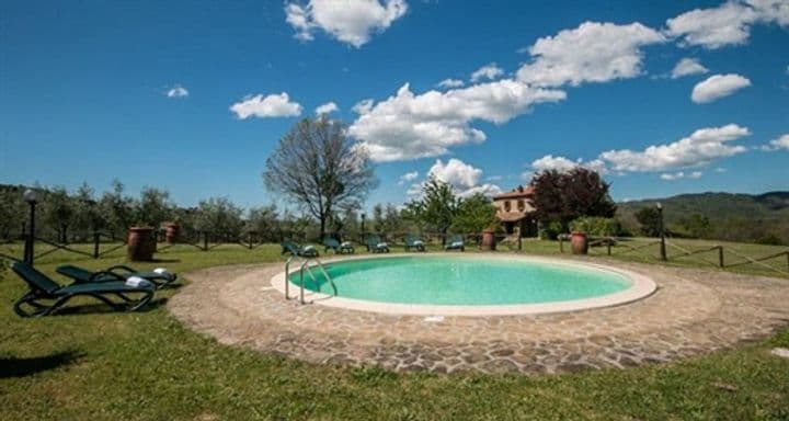 House for sale in Bucine, Italy - Image 10