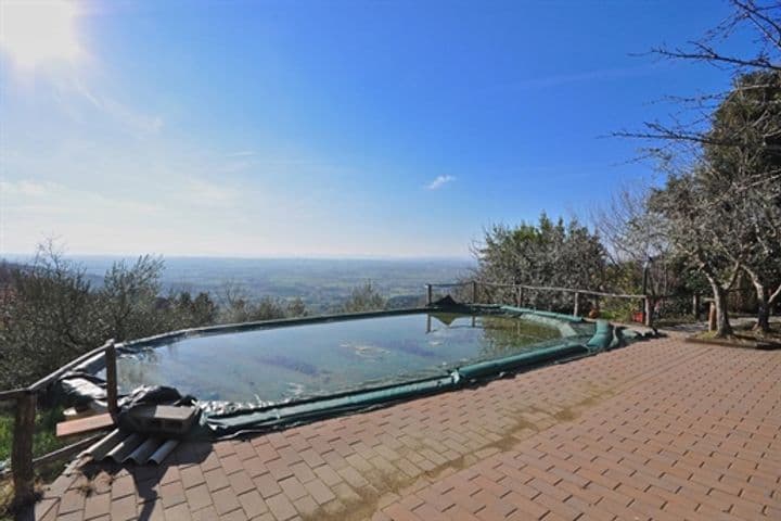 House for sale in Cortona, Italy - Image 12