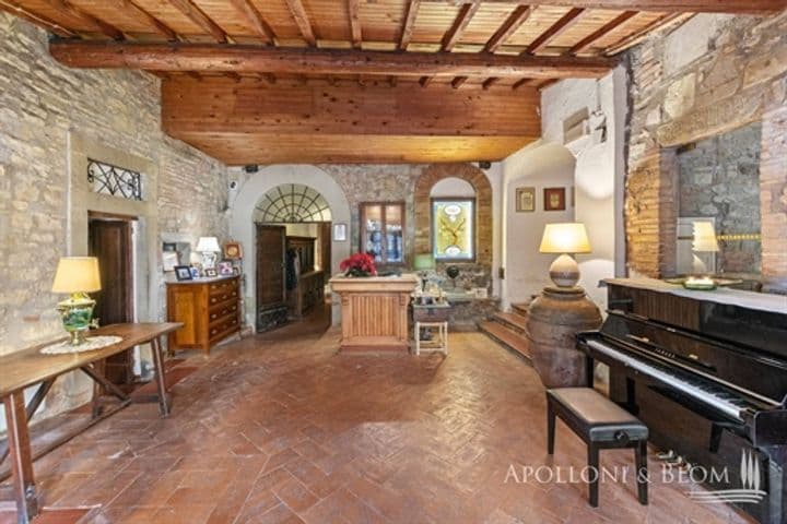 House for sale in Passignano sul Trasimeno, Italy - Image 3