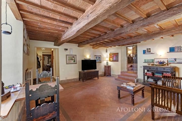 House for sale in Passignano sul Trasimeno, Italy - Image 11