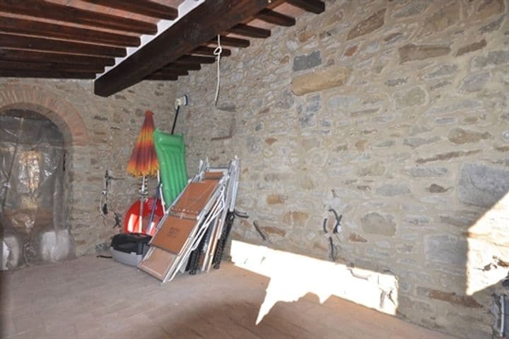 House for sale in Cortona, Italy - Image 10