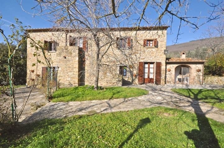 House for sale in Cortona, Italy - Image 2