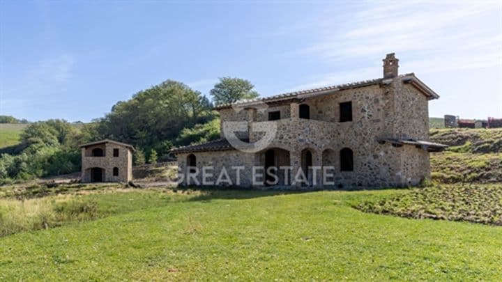 3 bedrooms house for sale in Montalcino, Italy - Image 2