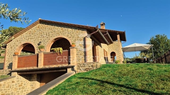 3 bedrooms house for sale in Passignano sul Trasimeno, Italy - Image 2