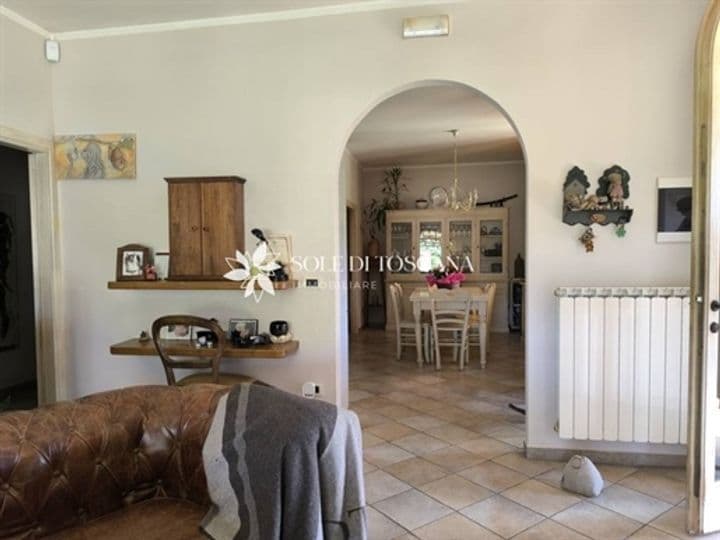 House for sale in Torrita di Siena, Italy - Image 11